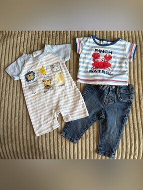 Striped Baby Romper & Crab Tee Set in Blue and White